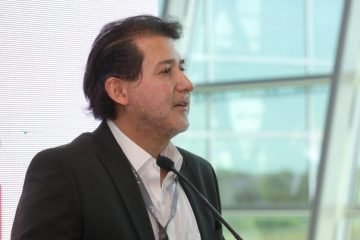 Iván Navarro encabeza acciones para desarrollar talento y potenciar el hub aeronáutico